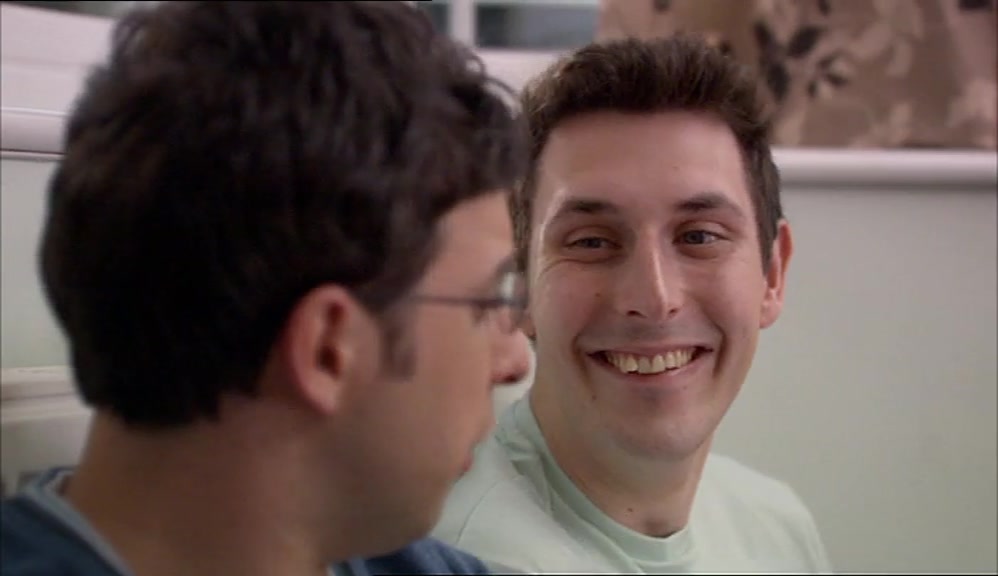 - NOT NOW, NEIL. - I KNOW YOU'RE IN THERE, I CAN SEE YOUR FEET. 