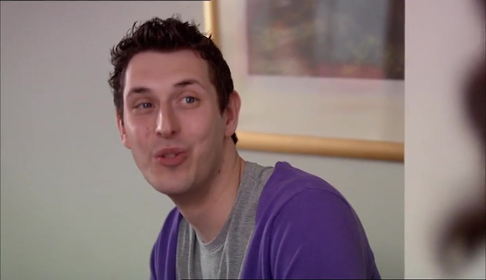 - IS IT? - YEAH, YOU REALLY NEED TO BOUNCE UP AND DOWN. 