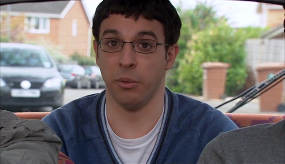- YEAH, I DO A REALLY GOOD VOICE. - OH, WELL, I LOOK FORWARD TO THAT. 