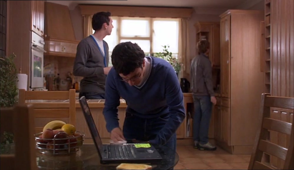- THERE'S NO FUCKING GLASSES. - TRY THE DISHWASHER. 