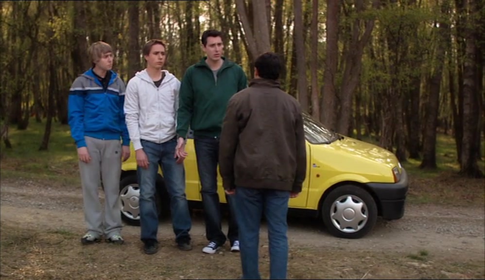 - WHAT? JUST HOLD IT IN! - I CAN'T, I GET ALL EMOTIONAL. 