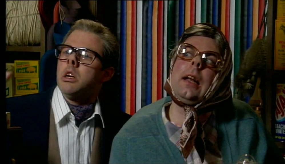 - HE ASKED ME TO OPEN THE TILL. - NO! 