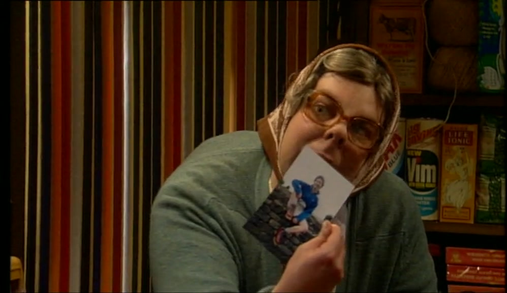 - HE'S LOOKING FOR A BOY. - POOFTER, EH? 