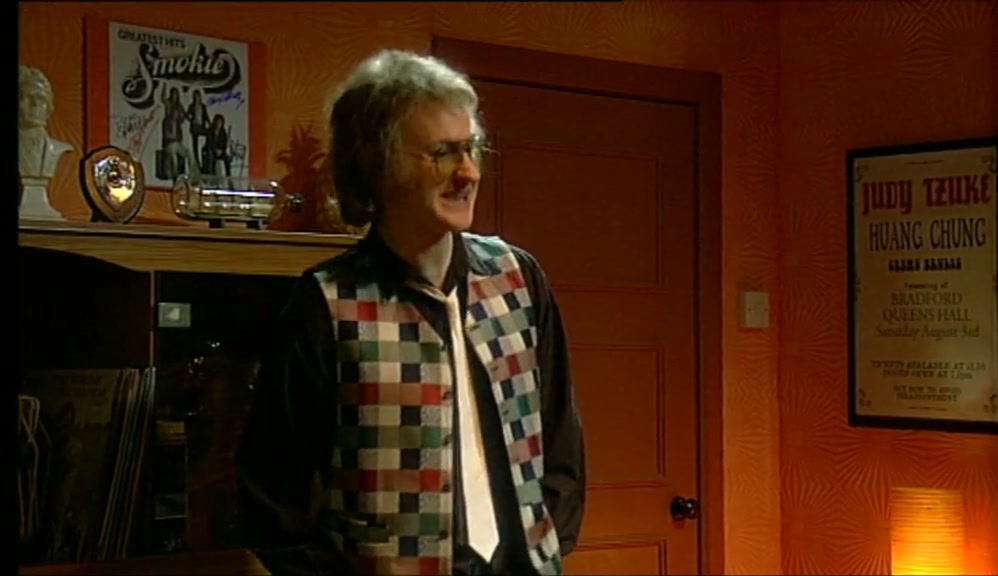 I'LL TELL YOU A GOOD OUTFIT: SMOKEY. DO YOU REMEMBER THEM? 