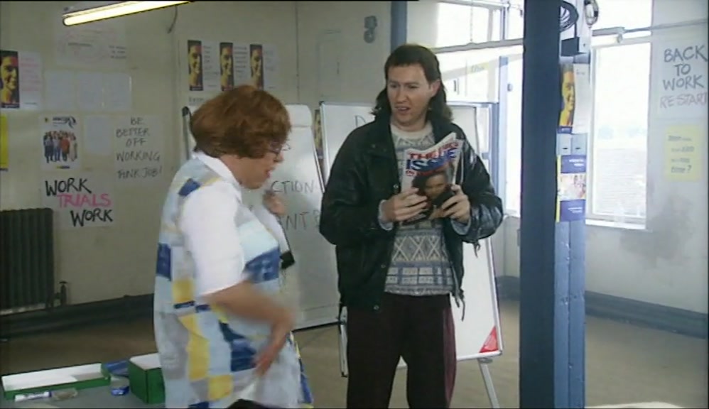 - A POUND. - HAVE A FIVER. YOU SEE, ROSS? 