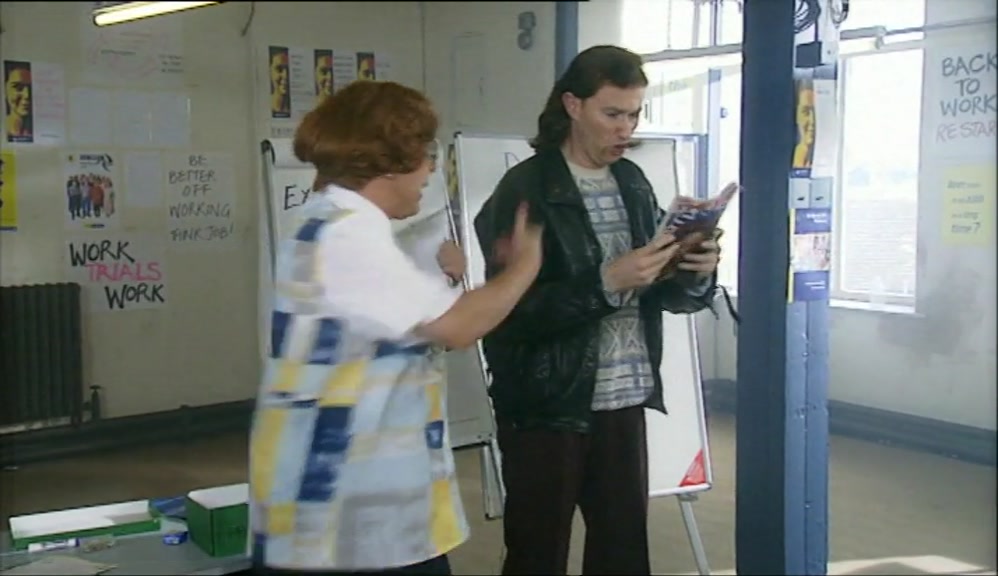 - A POUND. - HAVE A FIVER. YOU SEE, ROSS? 