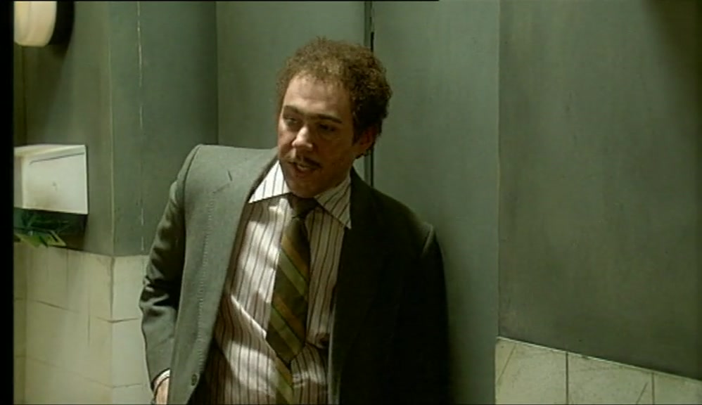- WHAT ARE YOU DOING? - I'M ON THE TOILET. 