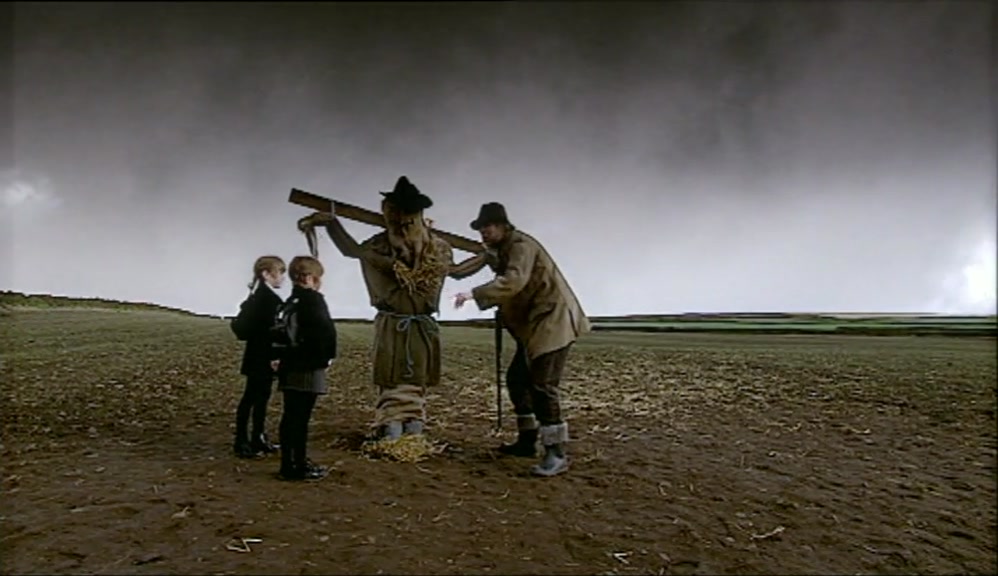 GO BACK TO YOUR SCHOOL TRIP. THEY SHOULDN'T LET YOU WANDER OFF. 