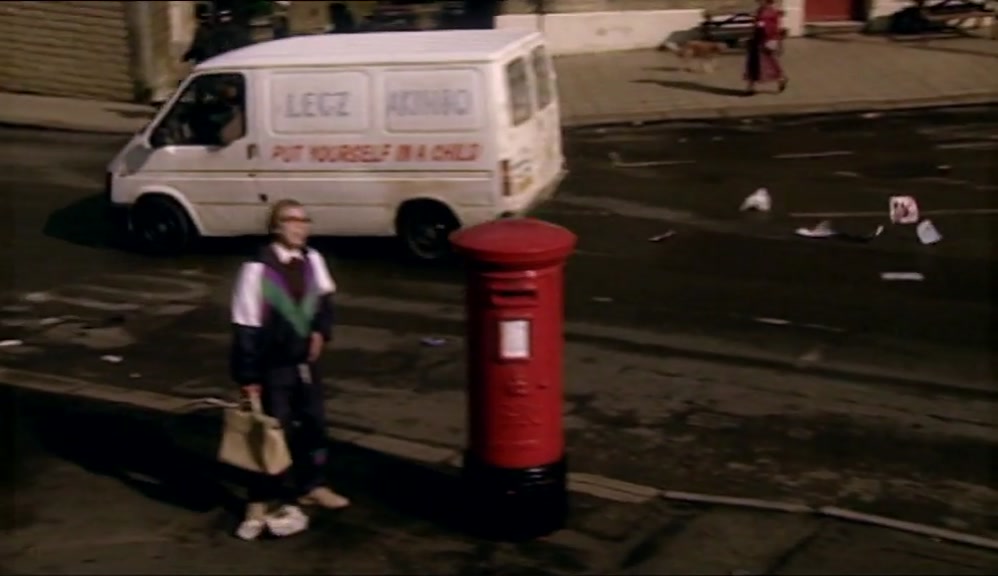POSTBOX: THANK YOU FOR POSTING A LETTER INSIDE ME. 
