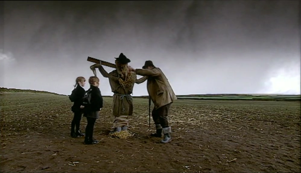 GO BACK TO YOUR SCHOOL TRIP. THEY SHOULDN'T LET YOU WANDER OFF. 