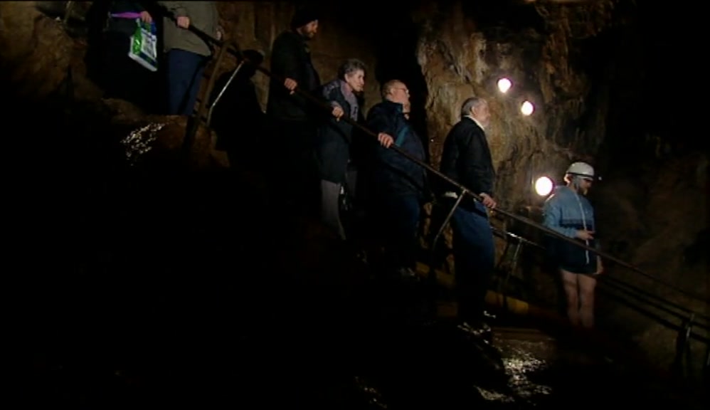 HERE ARE THE LIMESTONE FORMATIONS FOR WHICH STUMP HOLE IS FAMOUS. 
