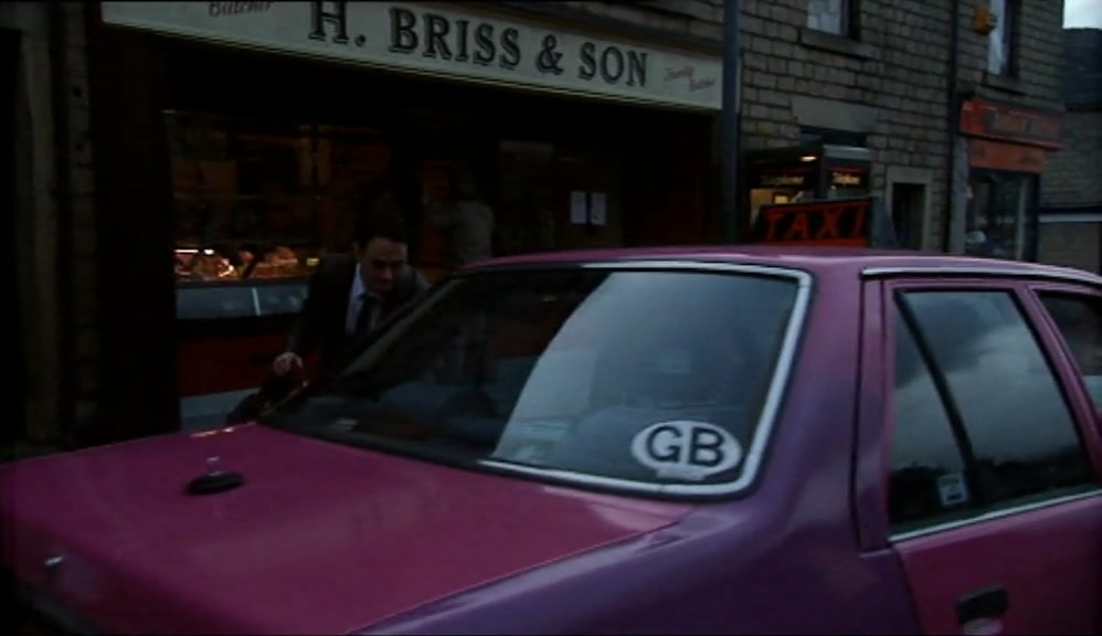 - HI. - BARBARA, THANK GOD YOU'RE HERE. 