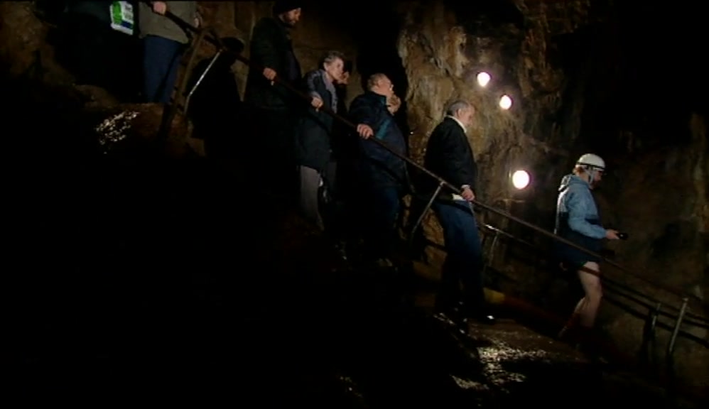 HERE ARE THE LIMESTONE FORMATIONS FOR WHICH STUMP HOLE IS FAMOUS. 