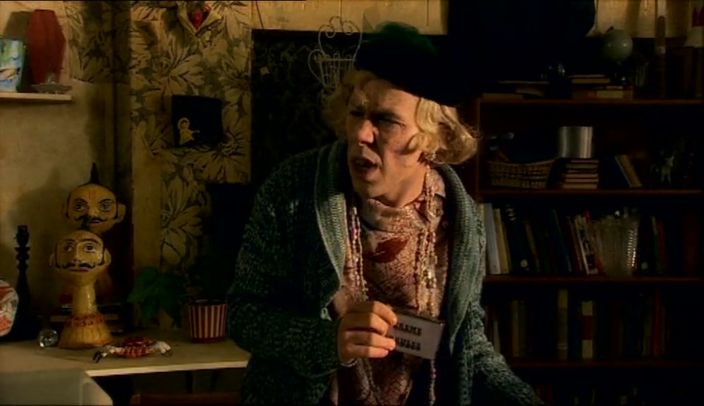NO PRICE ON IT. REENIE! I NEED A PRICE CHECK. WHAT IS IT, DEAR? 