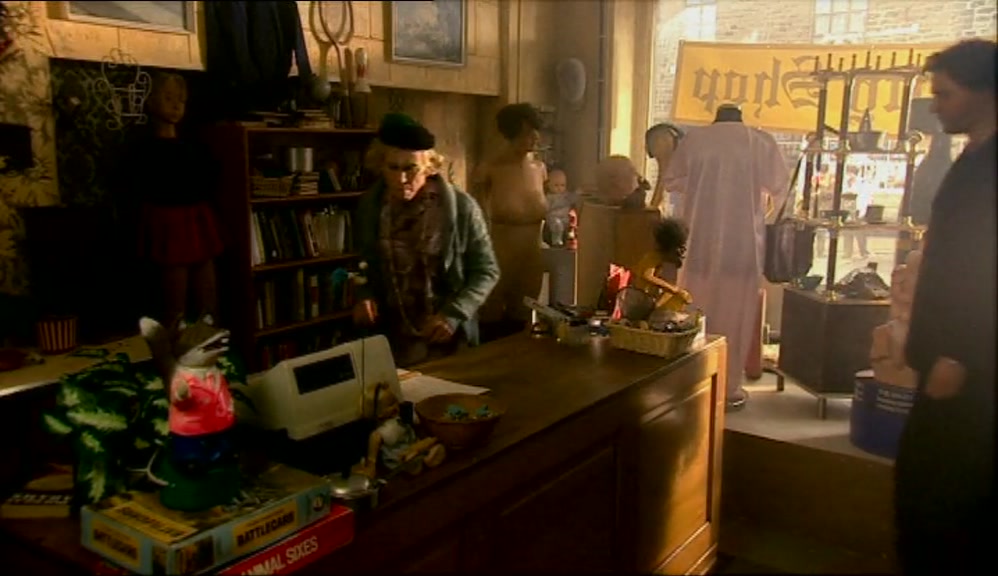 (SHOP BELL)  