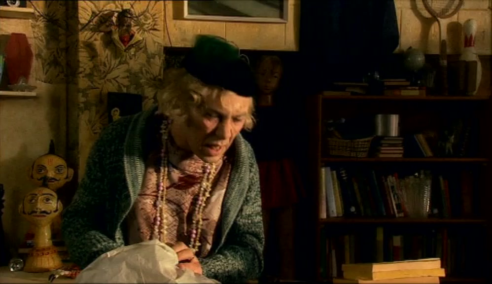 - RIGHT...THANK YOU. - I'LL HAVE TO GET CHANGE. REENIE! 