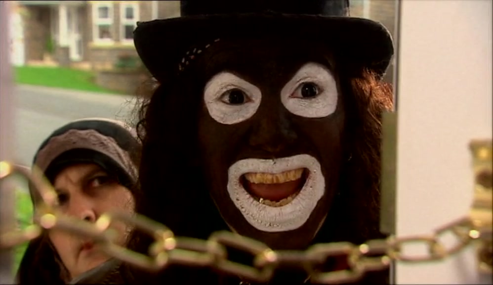 - IS THAT DAVE? - NO. YOU'VE GOT THE WRONG HOUSE. 
