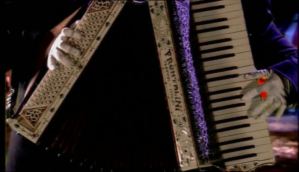 (LIVELY MUSIC)  