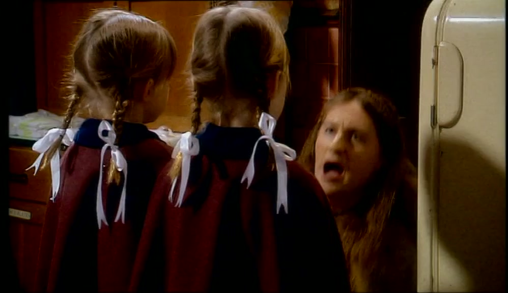 - I'M NOT! - YOU THINK THE HOUSE SEEMS EMPTY. 