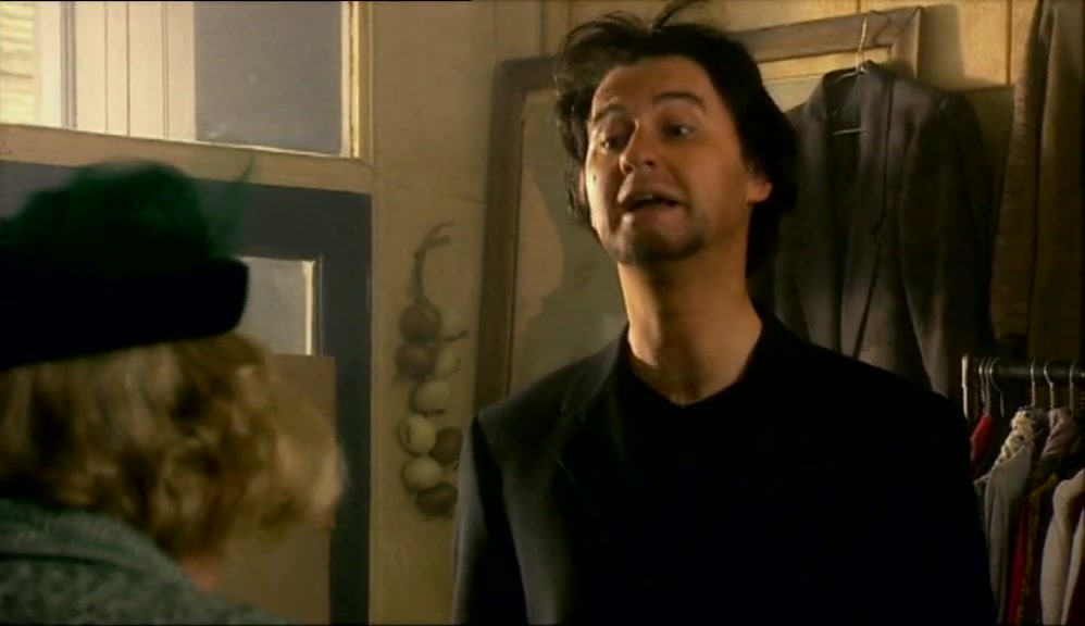 - IT'S A CASSETTE. - A CASSETTE, IS IT? 