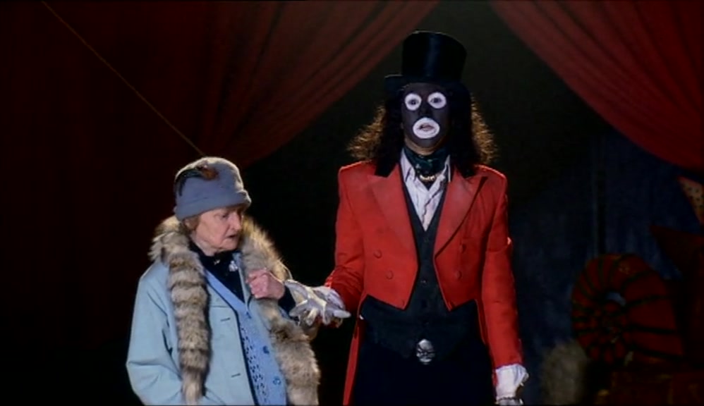 - WHAT?! - GIVE IT TO PAPA LAZAROU! 