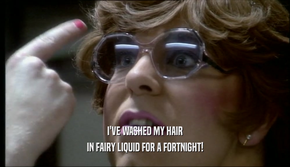 I'VE WASHED MY HAIR IN FAIRY LIQUID FOR A FORTNIGHT! 