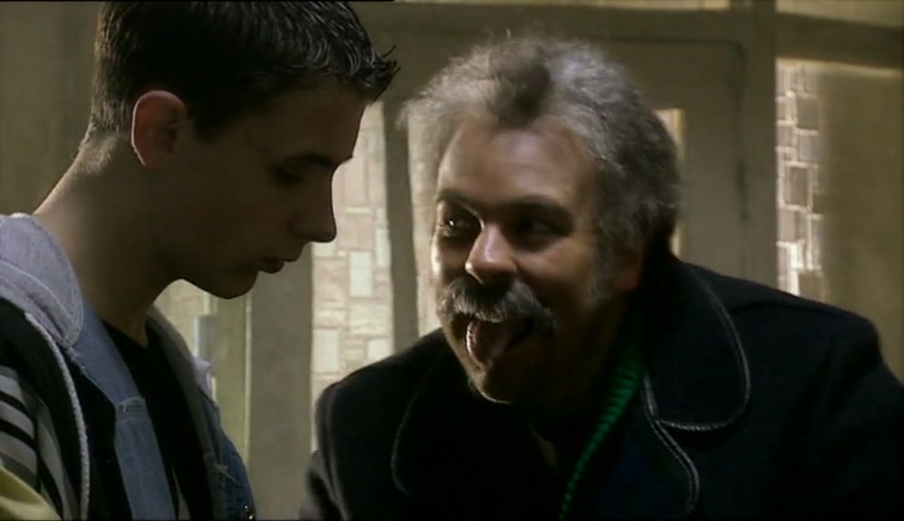 - WE'RE JUST LOOKING. - YOU FOUND, SO SIGN! 