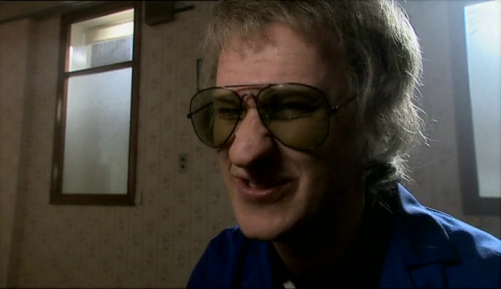 WENT DOWN THE PUB. HE BUYS ME A PINT. LOVELY FELLA - GOOD SENSE OF HUMOUR. 