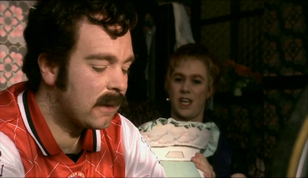 - SAY HELLO, CHARLIE! - HELLO. 