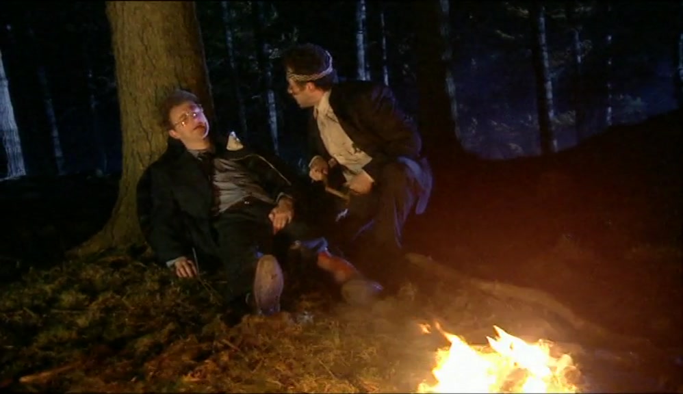 - I'M GOING TO TIE IT TO YOUR LEG. - PLEASE DON'T, GEOFF. 