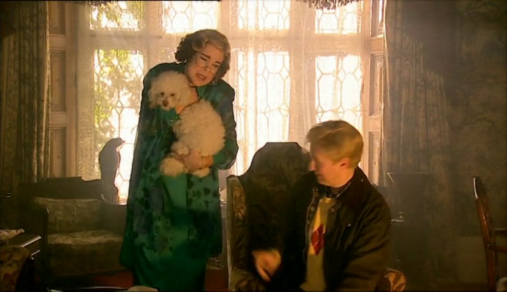 - BUT... - LOOK AT HIS BELLY. 