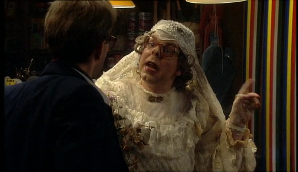 THE NO-TAIL COULD WEAR IT FOR THE WEDDING.  
