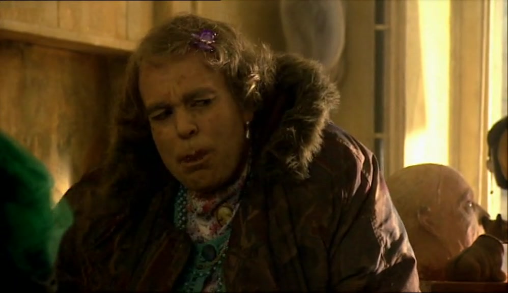 - I'VE COME TO COLLECT A BAG. - WHEN DID YOU BUY IT, DEAR? 