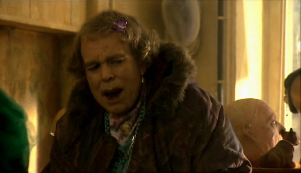 - I'VE COME TO COLLECT A BAG. - WHEN DID YOU BUY IT, DEAR? 