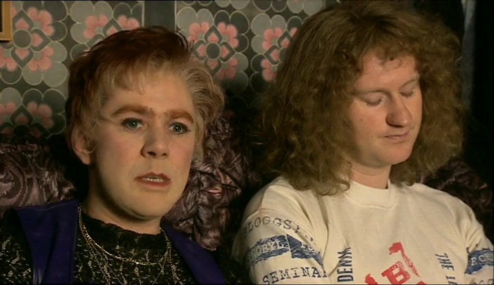 - IT'S CHEESE, STELLA. - IS IT CHEESE OR PIE, REFEREE? 