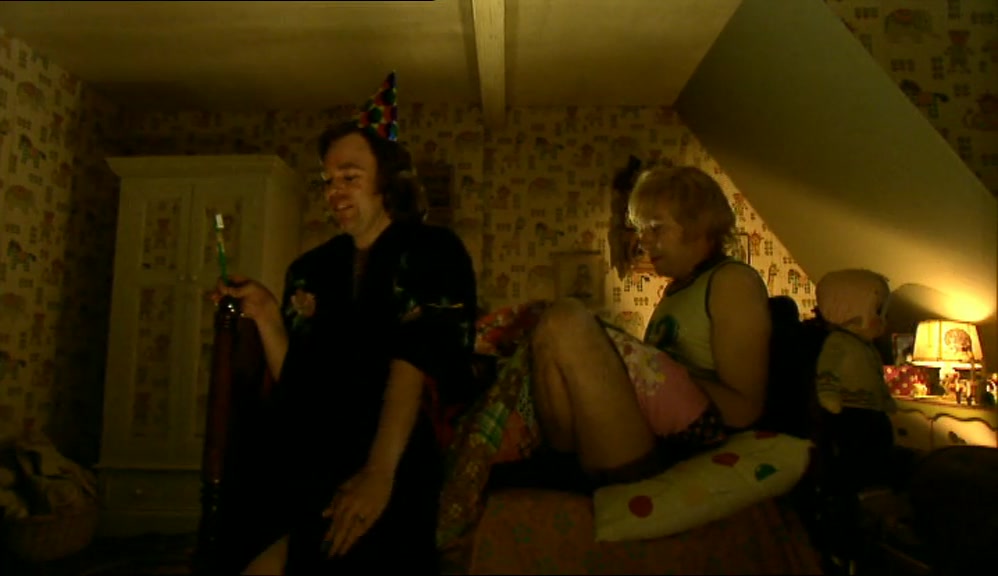 - OH, THEM. - JA. 