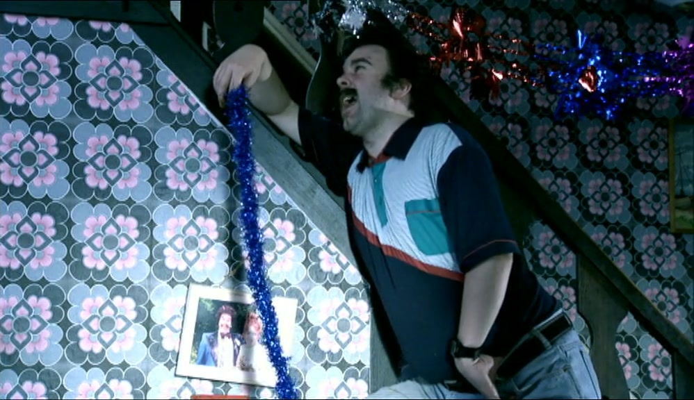 - HURRY UP, JULIE! - DON'T SHOUT! 
