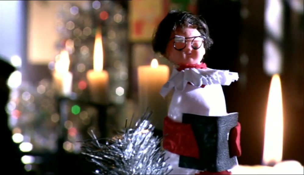 (CHOIRBOY SINGS) # STILLE NACHT  