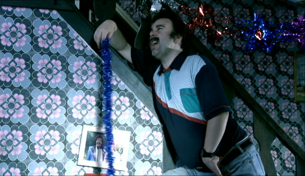 - HURRY UP, JULIE! - DON'T SHOUT! 