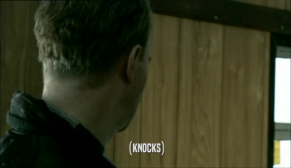 (KNOCKS)  