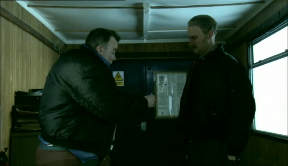 - GOT THAT MONEY, MR BAGGS? - YEAH, HERE IT IS. TEN... 