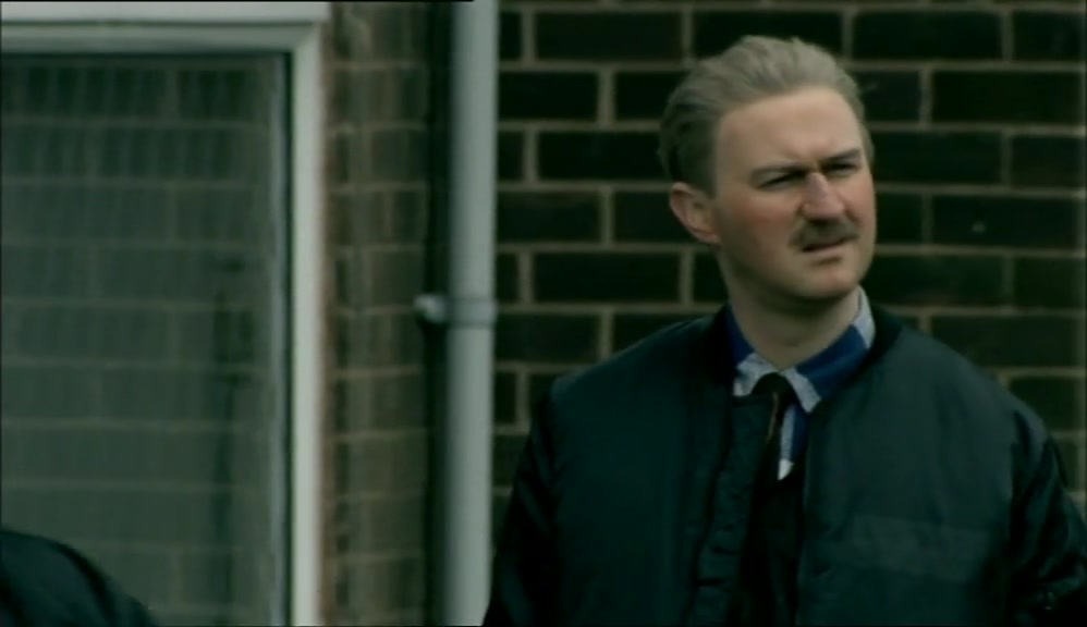 OH! MRS EYRE! CAN YOU LEND ME A QUID FOR A KING CONE? 