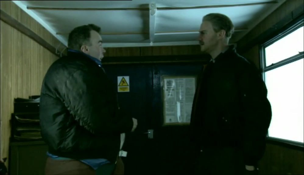- GOT THAT MONEY, MR BAGGS? - YEAH, HERE IT IS. TEN... 