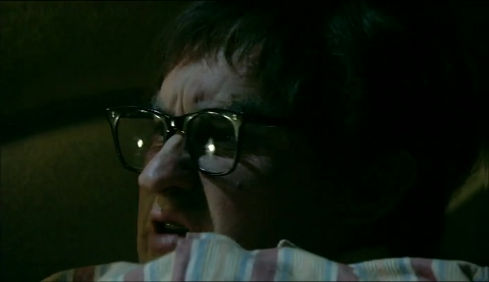 I 'M GOIN' MAD. I'M CRACKIN' UP!  