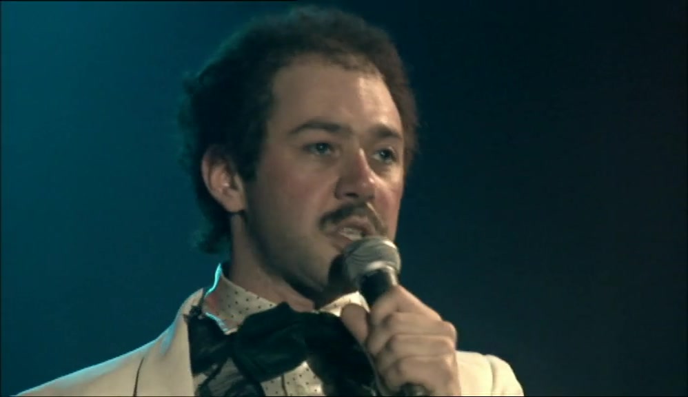 NOT LIKE ROYSTON VASEY. EVEN THOUGH THE CARS ARE SMALL, 
