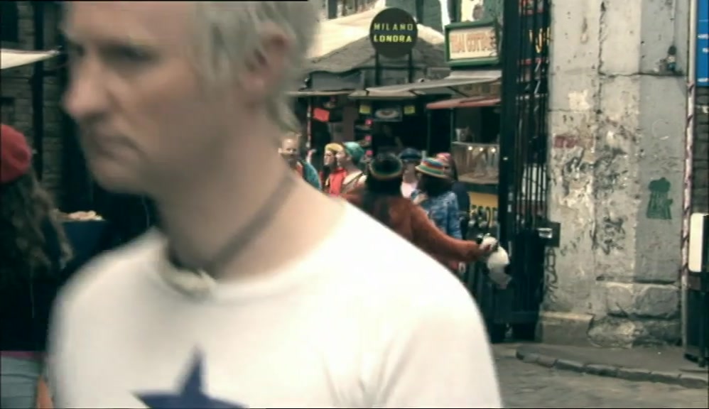 I'M SO JEL OF YOU GAY GUYS. YOU CAN SLEEP WITH EACH OTHER. 