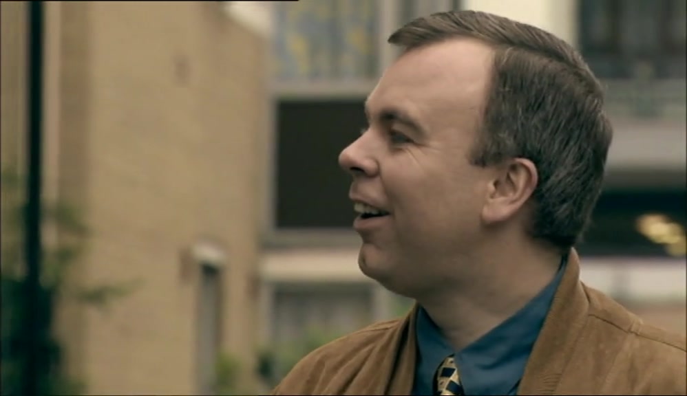 I'VE GOT LOADS TO DO. THAT WAS ME AGENT FAXING SOME E-MAILS. 