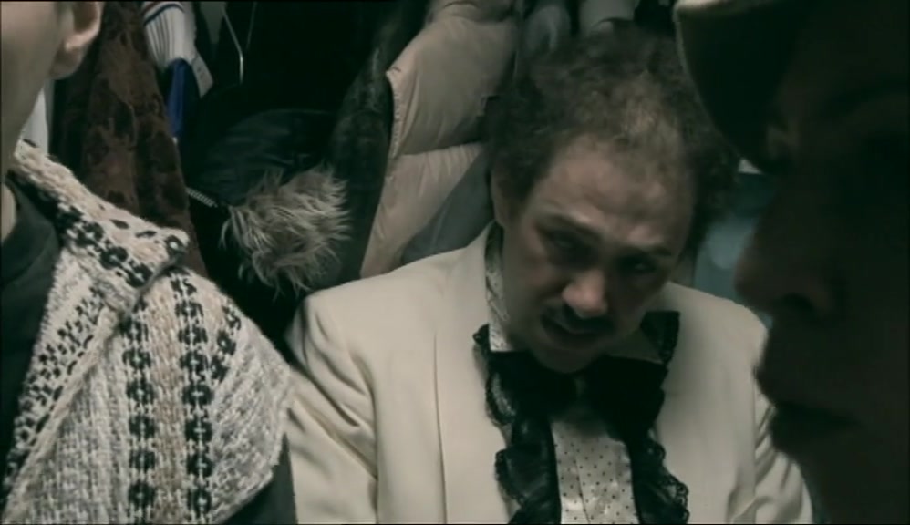 - THE ONE IN THE BLACK COAT? - YEAH. JED HUNTER. 