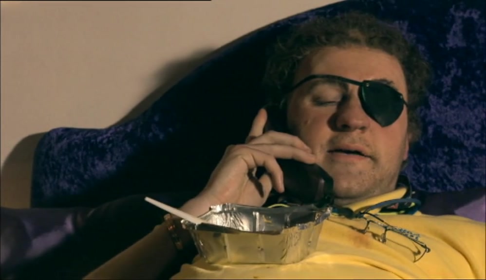 - HIYA, GEOFF. - WHAT YOU DOIN'? 