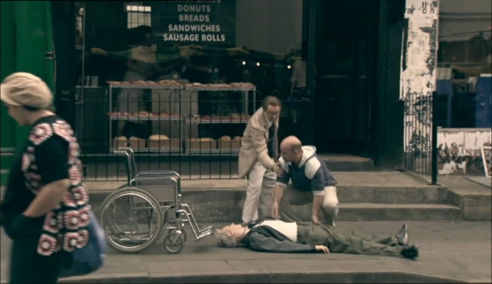 - LEAVE HIM! HE'S ONLY ACTING! - HE'S A BLOODY GOOD ACTOR. 